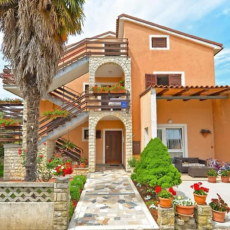 Fuer 2 Personen Ca 30 Qm In Novigrad, Istrien Istrische Riviera Apartment *
