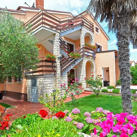 Apartment Fuer 2 Personen Ca 30 Qm In Novigrad, Istrien Istrische Riviera *