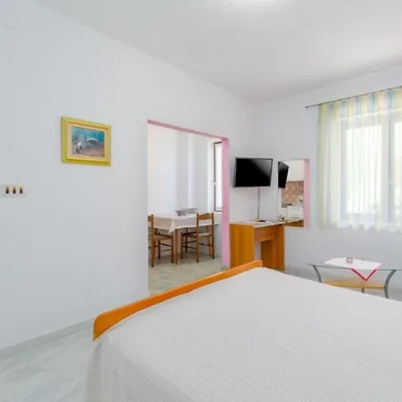 Fuer 2 Personen Ca 30 Qm In Novigrad, Istrien Istrische Riviera